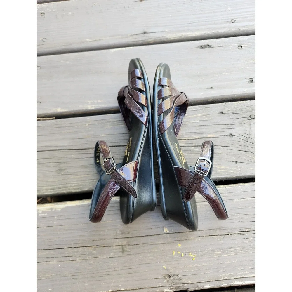 SAS Strippy‎ Sandals Wine Leather Wedge Tripad Comfort Made in USA 8.5M